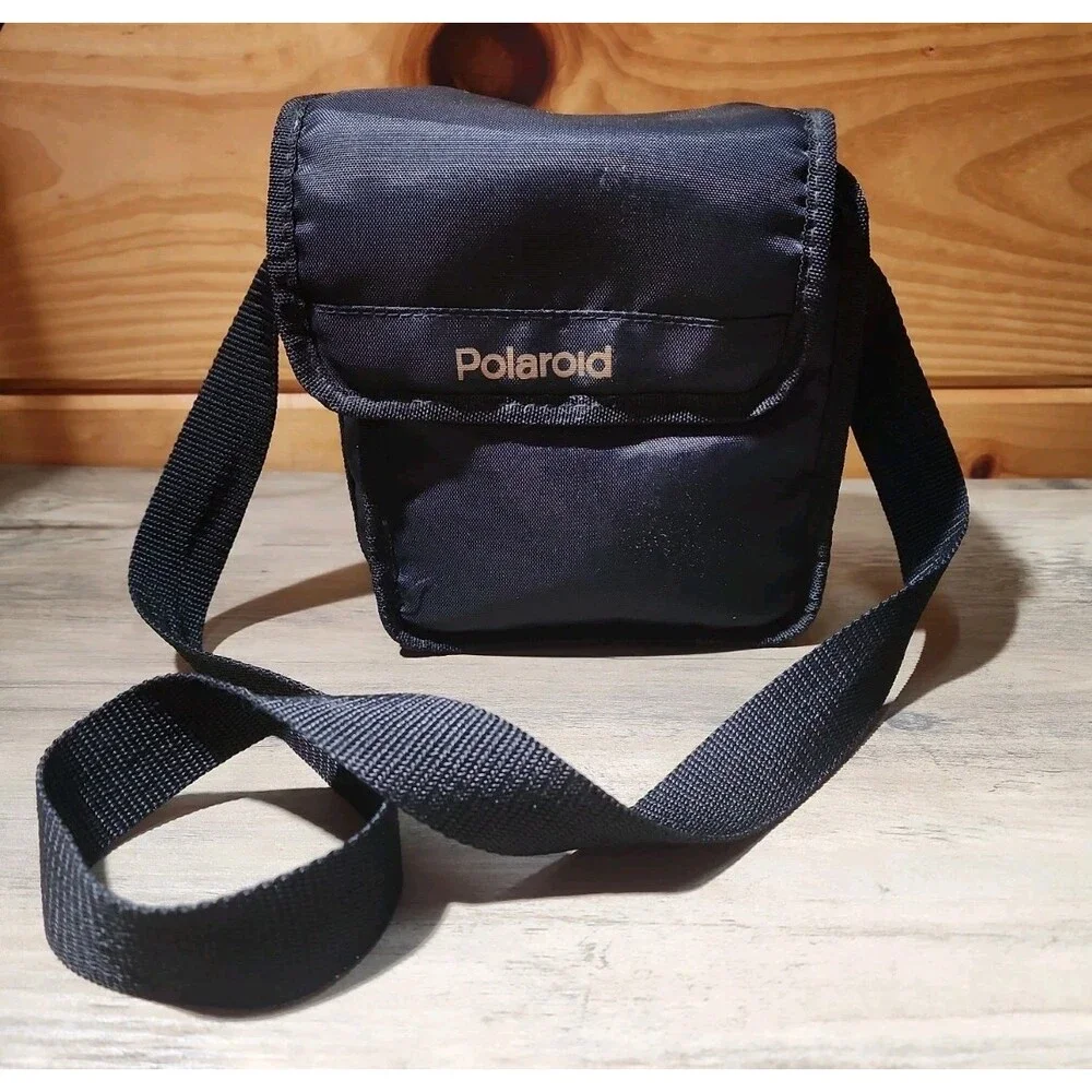 Polaroid 600 Business Edition Instant Film Camera -Camera Bag-Camera Not Tested